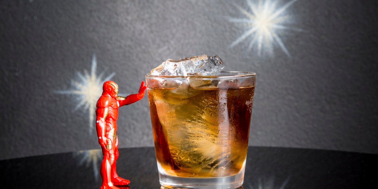 Drink - DEMON IN A BOTTLE ispirato ad Iron Man in Avengers: Endgame de I Maestri del Cocktail