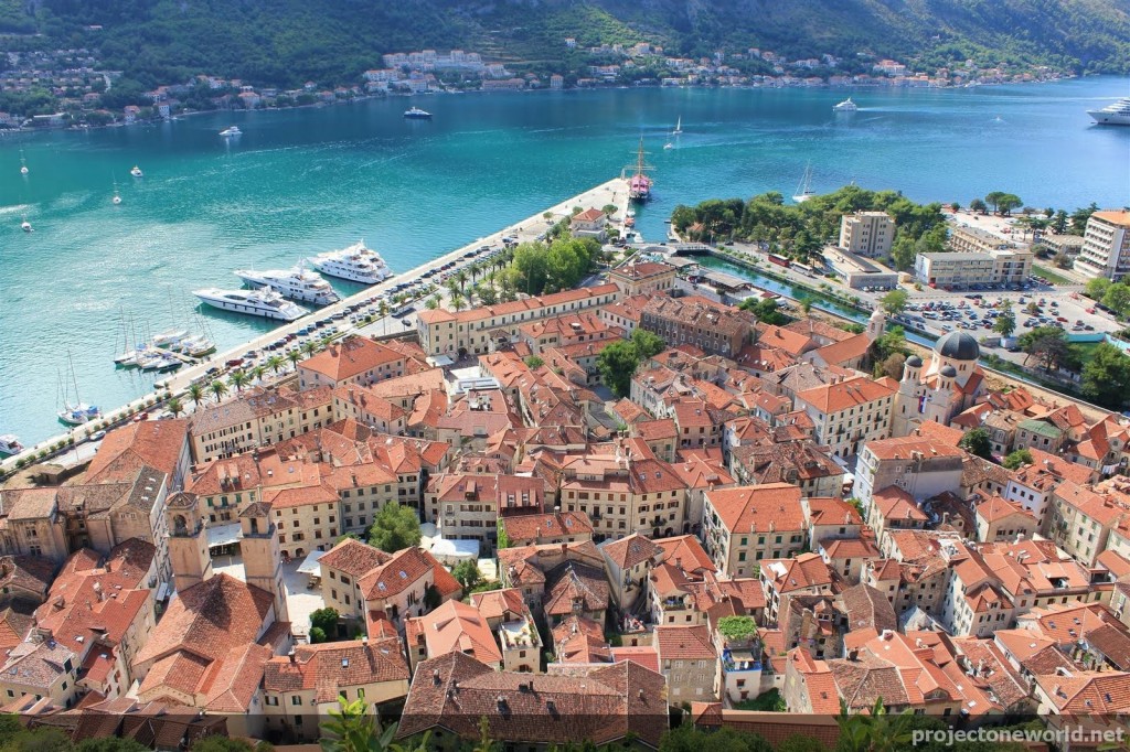 TOUR ANCIENT and MODERN MONTENEGRO
